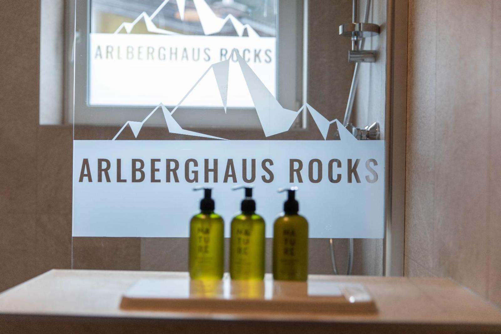 Arlberghaus Rocks Villa Flirsch Bagian luar foto