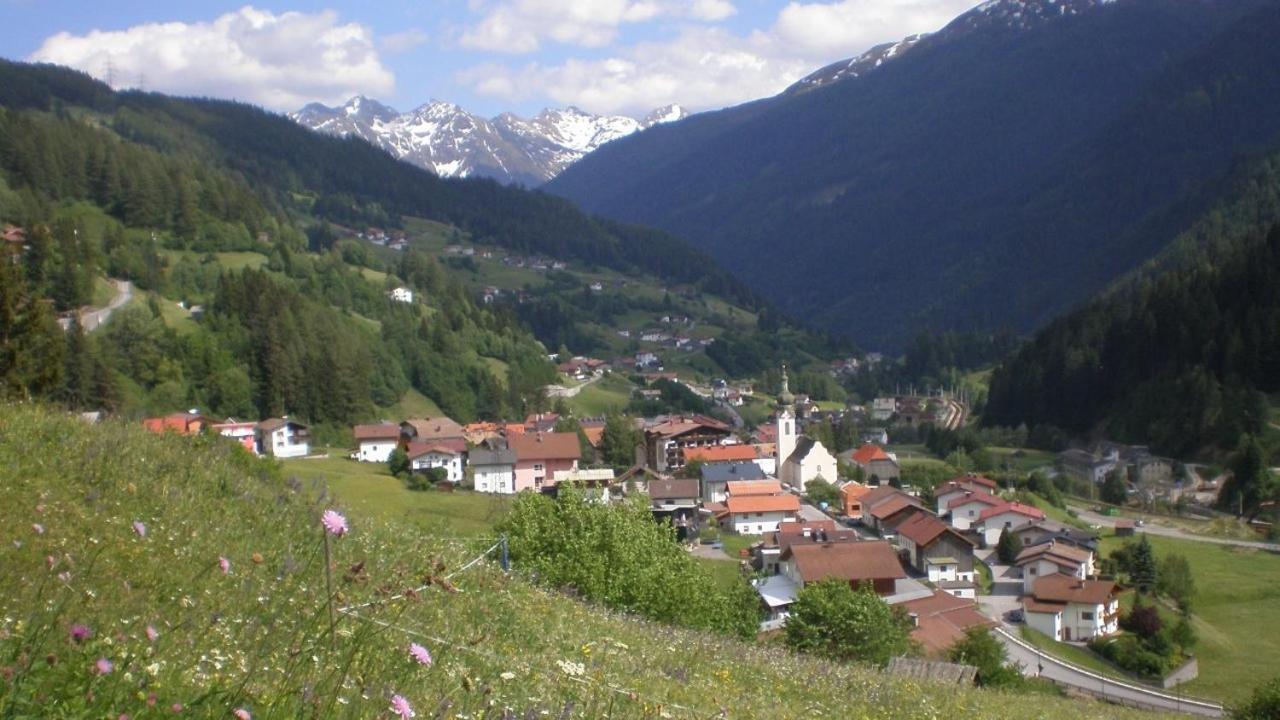 Arlberghaus Rocks Villa Flirsch Bagian luar foto